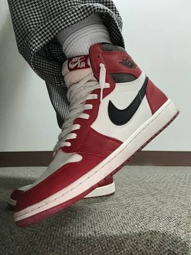 Air Jordan 1 Retro High OG "Chicago Lost & Found"